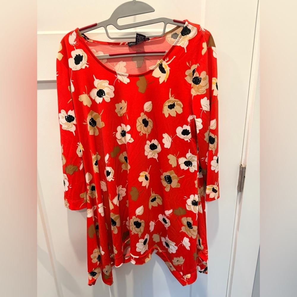 Grace Elements Red Floral Tunic Top Women’s Medium Long Sleeve Stretch